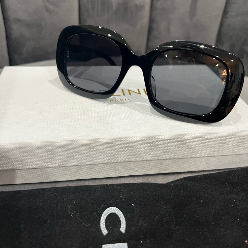 Celine Black Sunglasses with Triomphe Gold Accent - Picture 3 of 17